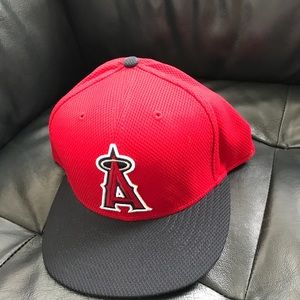 New Era fitted